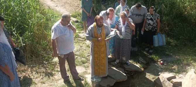 В  ЧЕСТЬ  СВЯТЫХ  АПОСТОЛОВ