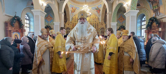 ПРЕСТОЛЬНЫЙ  ПРАЗДНИК  В  ЛУТУГИНО