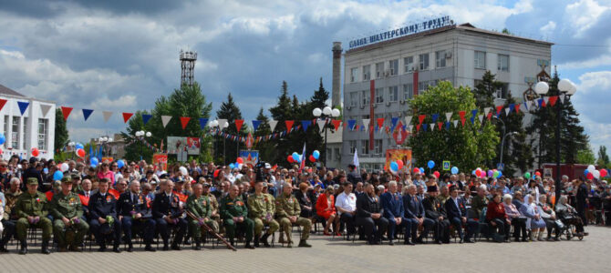 ПРАЗДНОВАНИЕ  ДНЯ  ПОБЕДЫ В  КРАСНОДОНСКОМ  ОКРУГЕ