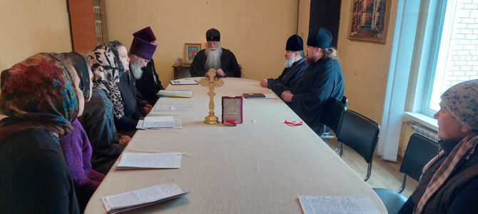 ВСТРЕЧА  С  ПРИХОЖАНАМИ